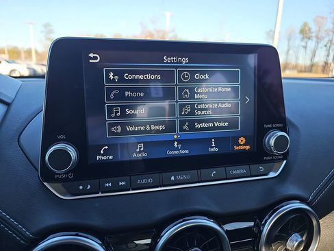 Used 2022 Nissan Sentra SV image 24