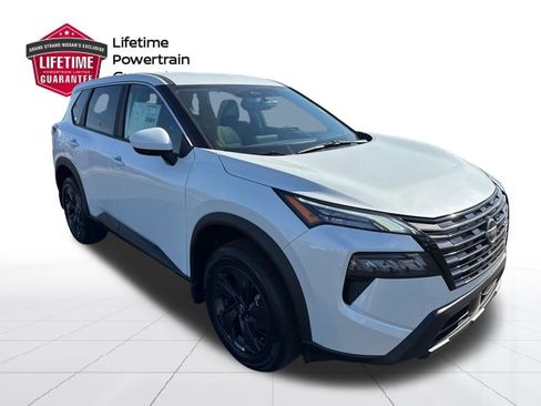 New 2026 Nissan Rogue SV FWD image 3