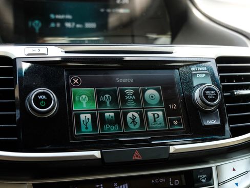 Used 2015 Honda Accord EX-L image 36