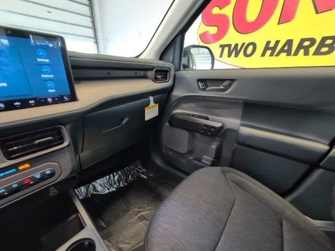 New 2026 Ford Maverick XLT w/ XLT Luxury Package AWD/4WD image 30