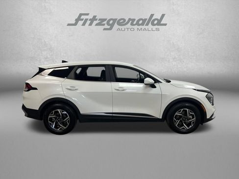Used 2024 Kia Sportage LX FWD image 6