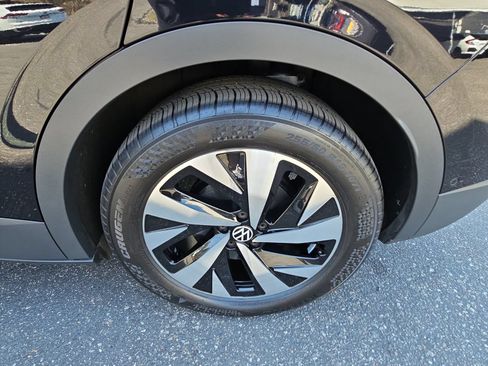 Certified 2023 Volkswagen ID.4 Pro RWD image 33