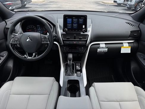 New 2025 Mitsubishi Eclipse Cross SEL image 24