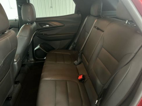 Used 2025 Chevrolet TrailBlazer RS w/ Driver Confidence Package image 16