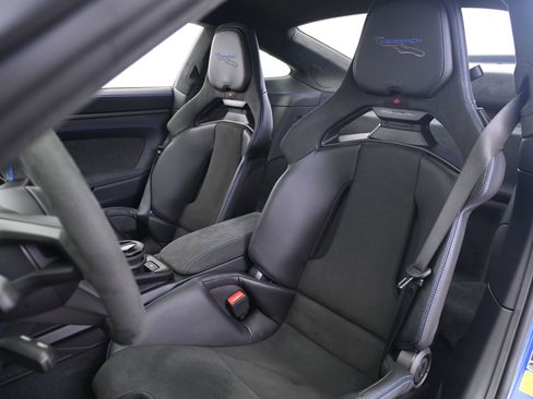 Certified 2025 Porsche 911 GT3 RWD image 27