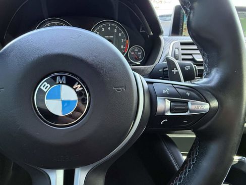 Used 2016 BMW M4 Coupe image 18