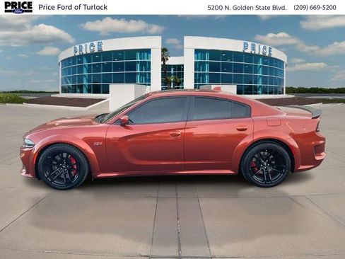 Used 2022 Dodge Charger Scat Pack RWD image 8