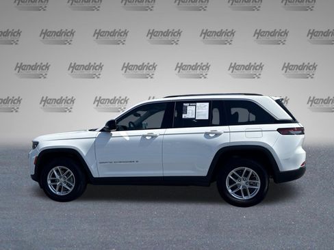 Used 2023 Jeep Grand Cherokee Laredo X AWD/4WD image 6