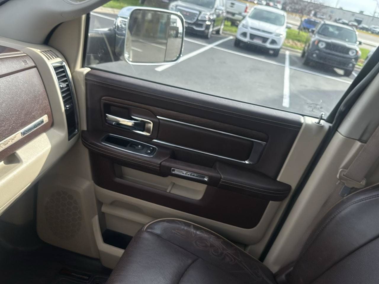 Used 2014 RAM 3500 Laramie Longhorn w/ Convenience Group AWD/4WD image 25
