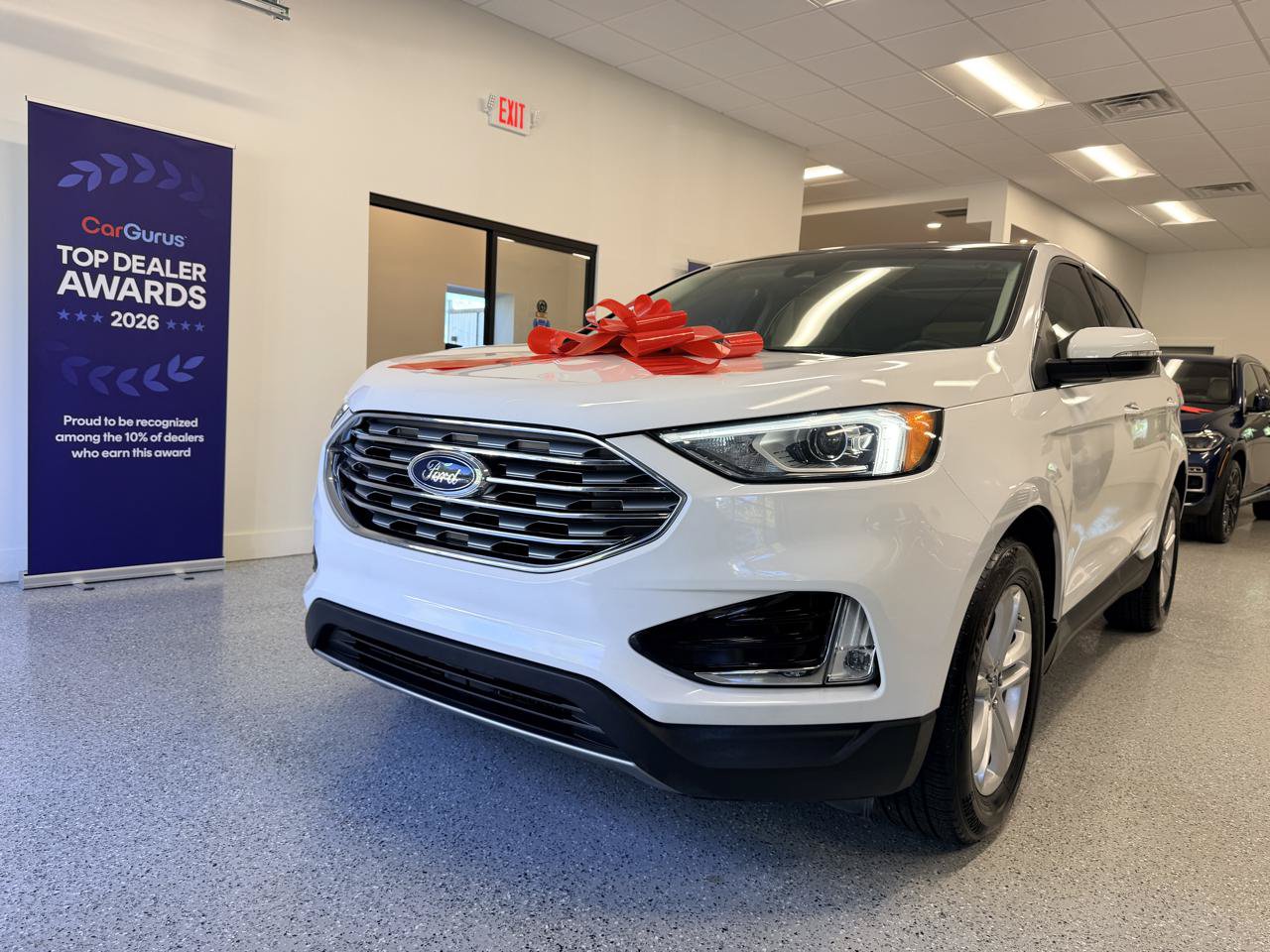 Used 2019 Ford Edge SEL w/ Equipment Group 201A AWD/4WD image 3