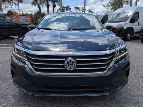 Used 2020 Volkswagen Passat 2.0T SEL FWD image 3
