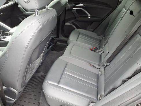 Used 2025 Audi Q5 Premium w/ Convenience Package AWD/4WD image 9