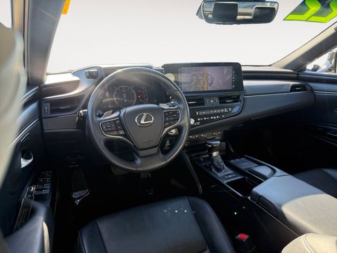 Used 2022 Lexus ES 350 w/ Premium Package image 15