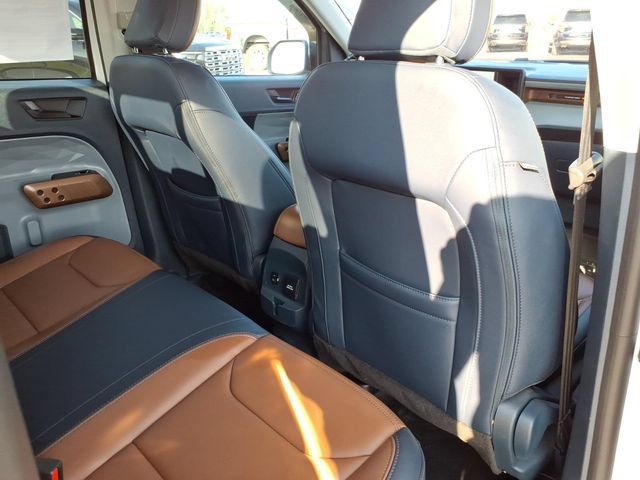 Used 2023 Ford Maverick Lariat w/ Lariat Luxury Package AWD/4WD image 23