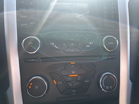 Used 2015 Ford Fusion SE image 5
