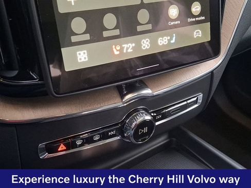 New 2026 Volvo XC60 T8 Ultra w/ Protection Package Premier AWD/4WD image 13
