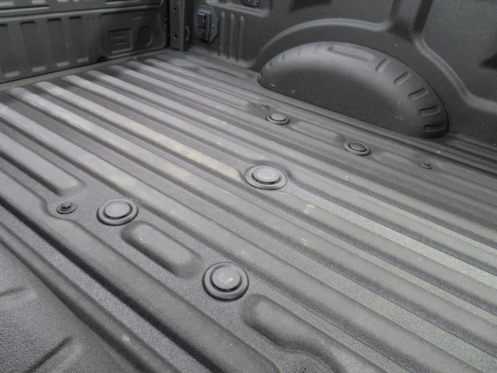 Used 2025 Ford F450 Platinum AWD/4WD image 46