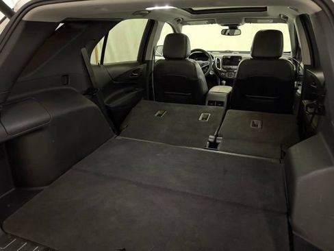 Used 2018 Chevrolet Equinox Premier AWD/4WD image 19