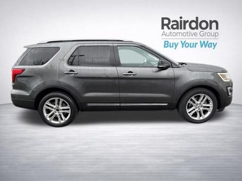 Used 2016 Ford Explorer XLT w/ Equipment Group 202A FWD image 5