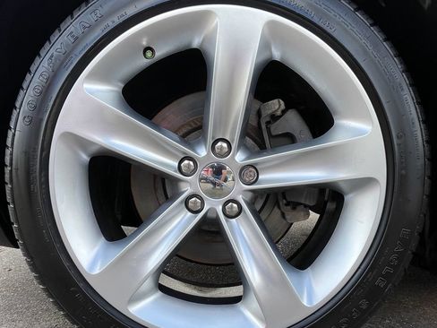Used 2016 Dodge Challenger SXT w/ Super Sport Group (SS/T) RWD image 9