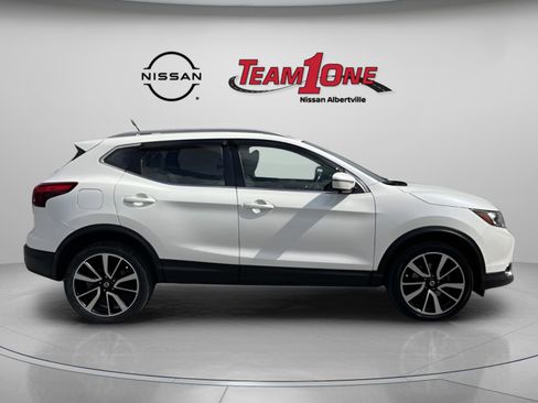 Used 2019 Nissan Rogue Sport SL w/ Premium Package image 7