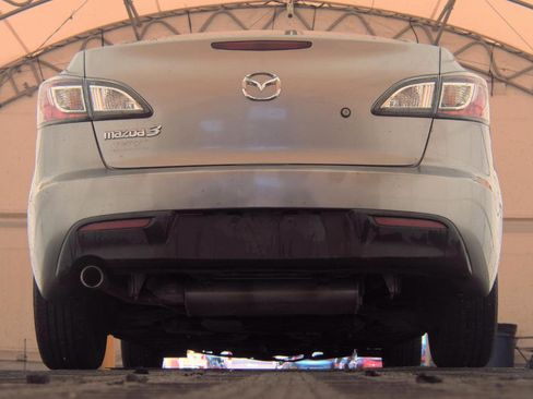 Used 2010 MAZDA MAZDA3 i Sport FWD image 7