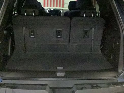 Used 2023 Chevrolet Traverse LT w/ LPO, Floor Liner Package AWD/4WD image 8