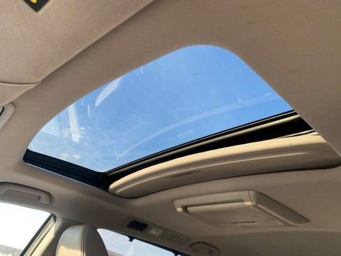 Used 2011 Honda Odyssey Touring image 14