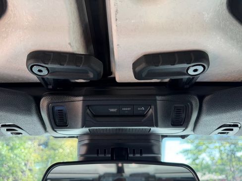Used 2024 Jeep Wrangler Unlimited Sahara AWD/4WD image 28