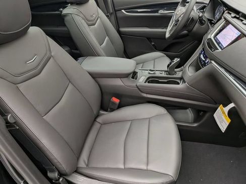 Used 2026 Cadillac XT5 Premium Luxury w/ Driver Assist Package AWD/4WD image 27