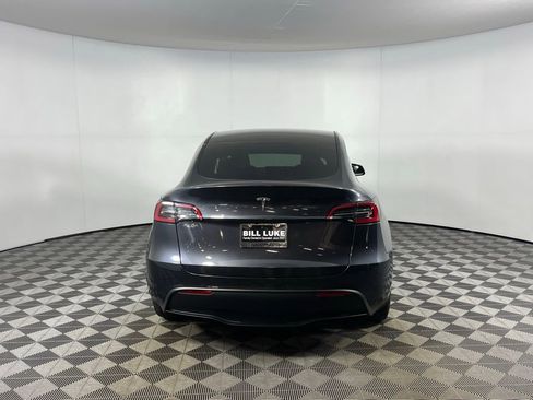 Used 2025 Tesla Model Y Long Range image 4