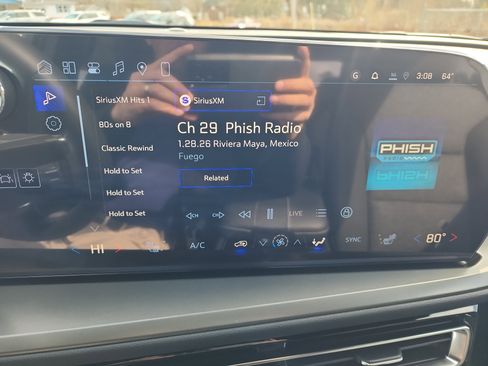 New 2026 Chevrolet Traverse LT w/ Sun and Wheel Package image 17