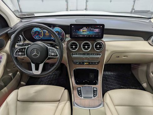Certified 2021 Mercedes-Benz GLC 300 4MATIC image 17