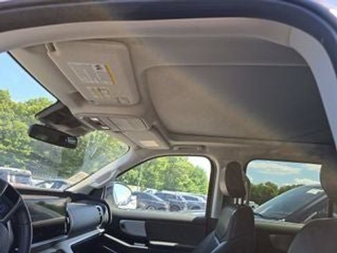 Used 2025 Ford Expedition Active AWD/4WD image 15