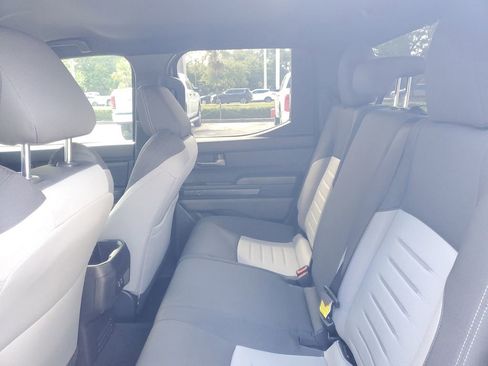 Used 2024 Toyota Tacoma TRD Sport image 9