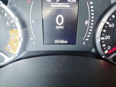 Used 2023 Jeep Renegade Latitude w/ Sun & Fun Group image 26