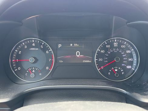Used 2024 Kia Forte LXS FWD image 17