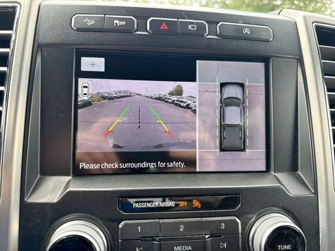 Used 2019 Ford F150 Platinum w/ Technology Package AWD/4WD image 20