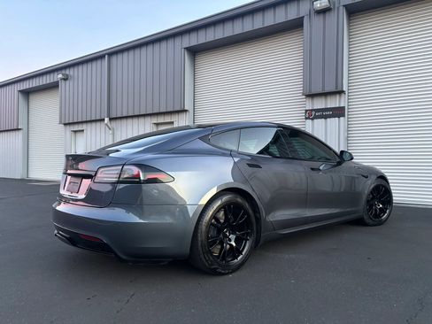 Used 2022 Tesla Model S image 6