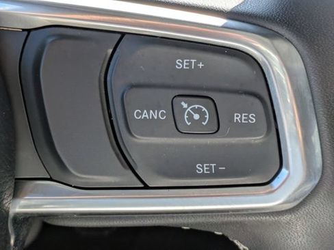 Used 2023 Jeep Wrangler Unlimited Sahara AWD/4WD image 24