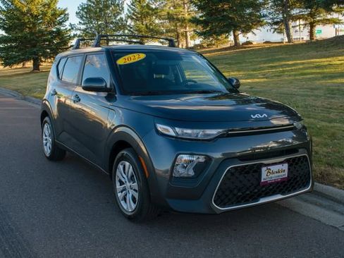 Used 2022 Kia Soul LX image 8