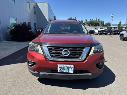 Used 2017 Nissan Pathfinder SL AWD/4WD image 6
