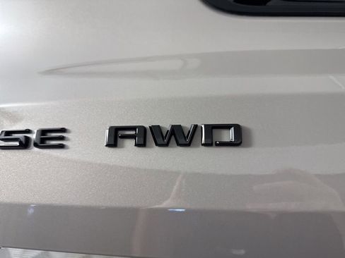 New 2026 Chevrolet Traverse Z71 AWD/4WD image 38