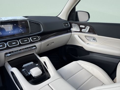 Certified 2026 Mercedes-Benz GLE 450 4MATIC image 24