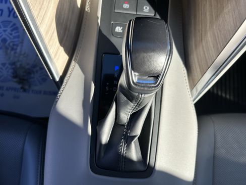 Certified 2022 Toyota Venza Limited w/ Advanced Technology Package image 31