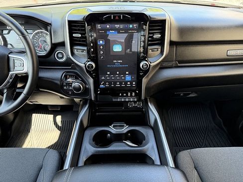 Used 2023 RAM 1500 Big Horn AWD/4WD image 14