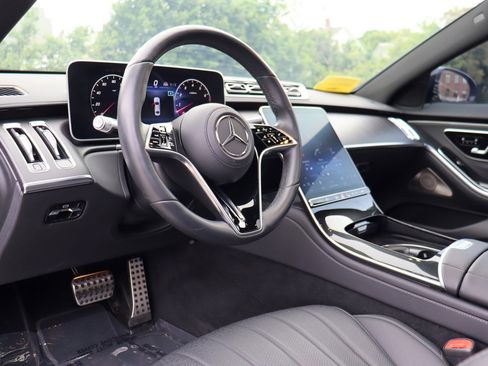 Used 2023 Mercedes-Benz S 500 4MATIC image 10