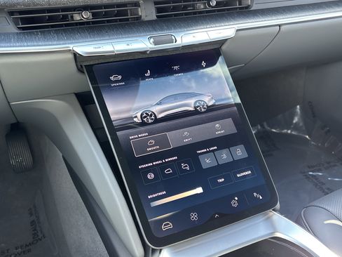 Used 2024 Lucid Air Touring AWD/4WD image 49
