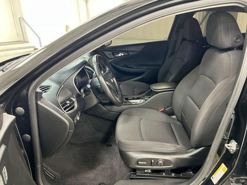 Used 2021 Chevrolet Malibu RS FWD image 19