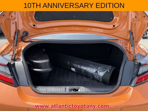 Certified 2023 Toyota GR86 10th Anniversary SE RWD image 11